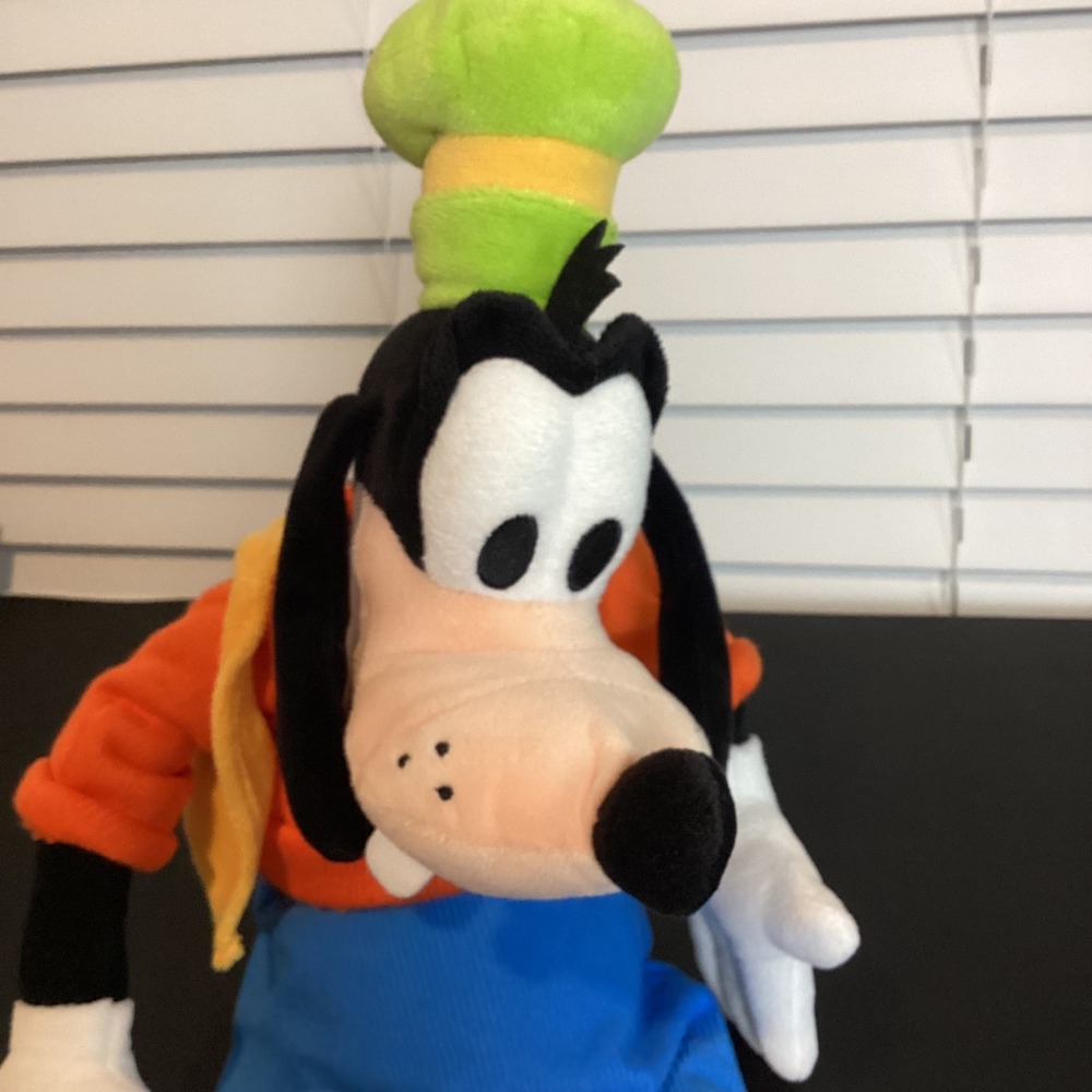 Disney Store Goofy Plush Stuffed Animal Classic 20 Inch Large Toy corduroy pans